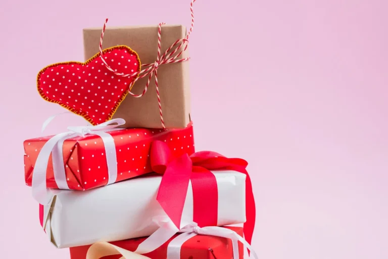 Find the Perfect Gift Box for Women This Valentine's Day