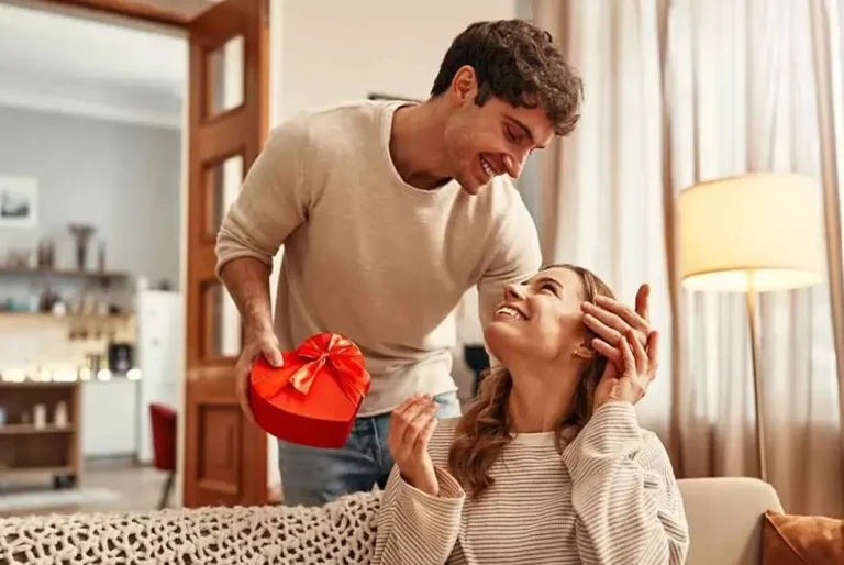 7 Thoughtful Couple's Gifts That Celebrate Your Love Story