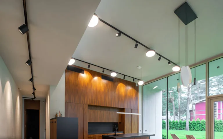 7 Stunning Ways to Use Linear Lighting in Your Home